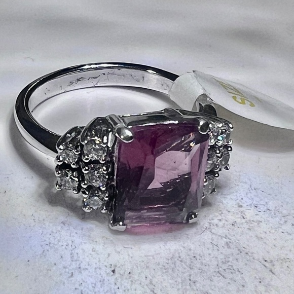 Ring Bomb Party Ring, NWOT, size 7 - Picture 2 of 6